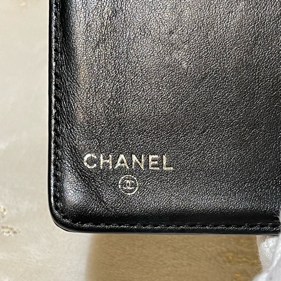 CHANEL make up pallet bifold patent leather wallet - Picture 7 of 16